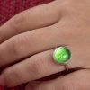 Χειροποίητo Ασημένιo Μικρό Δαχτυλίδι με Πράσινη Λαχανί Παστίλια